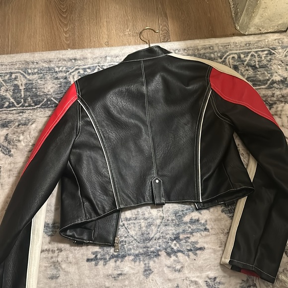 Red and black motorcycle jacket - Picture 2 of 2